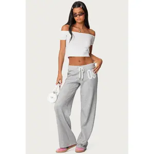 06 Sweatpants